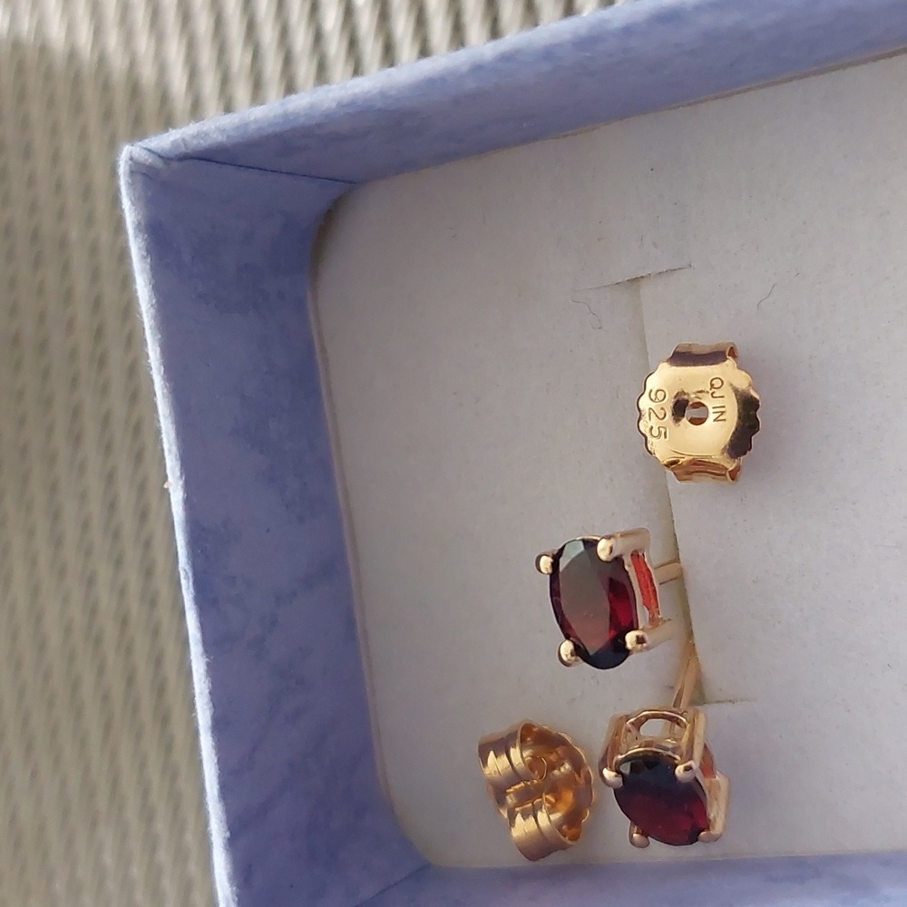 18K Yellow Gold Plated Sterling Silver Genuine Garnet Earrings 1.02 Carat - Picture 5 of 8